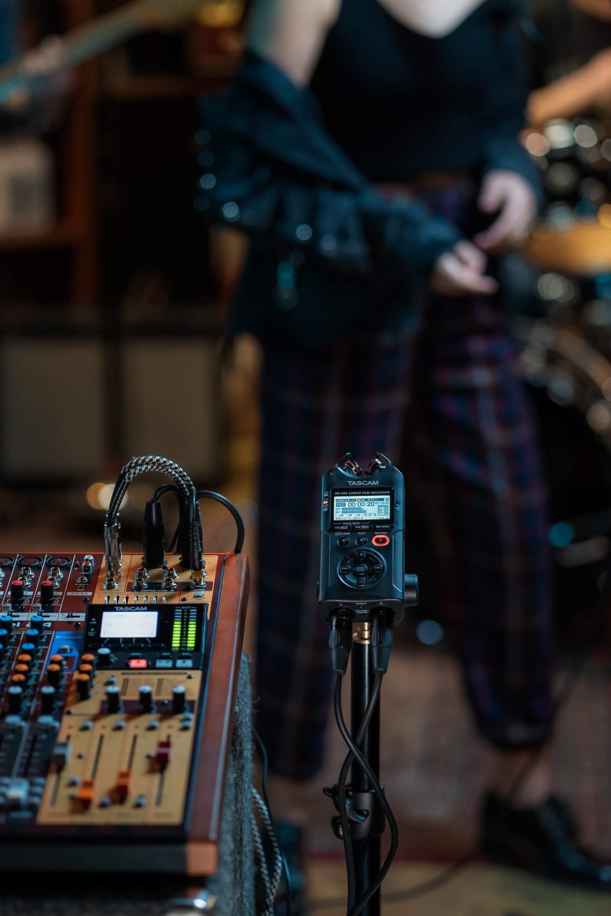 4-Track Portable Handheld Field Recorder with 2 XLR/TRS Inputs W306584
