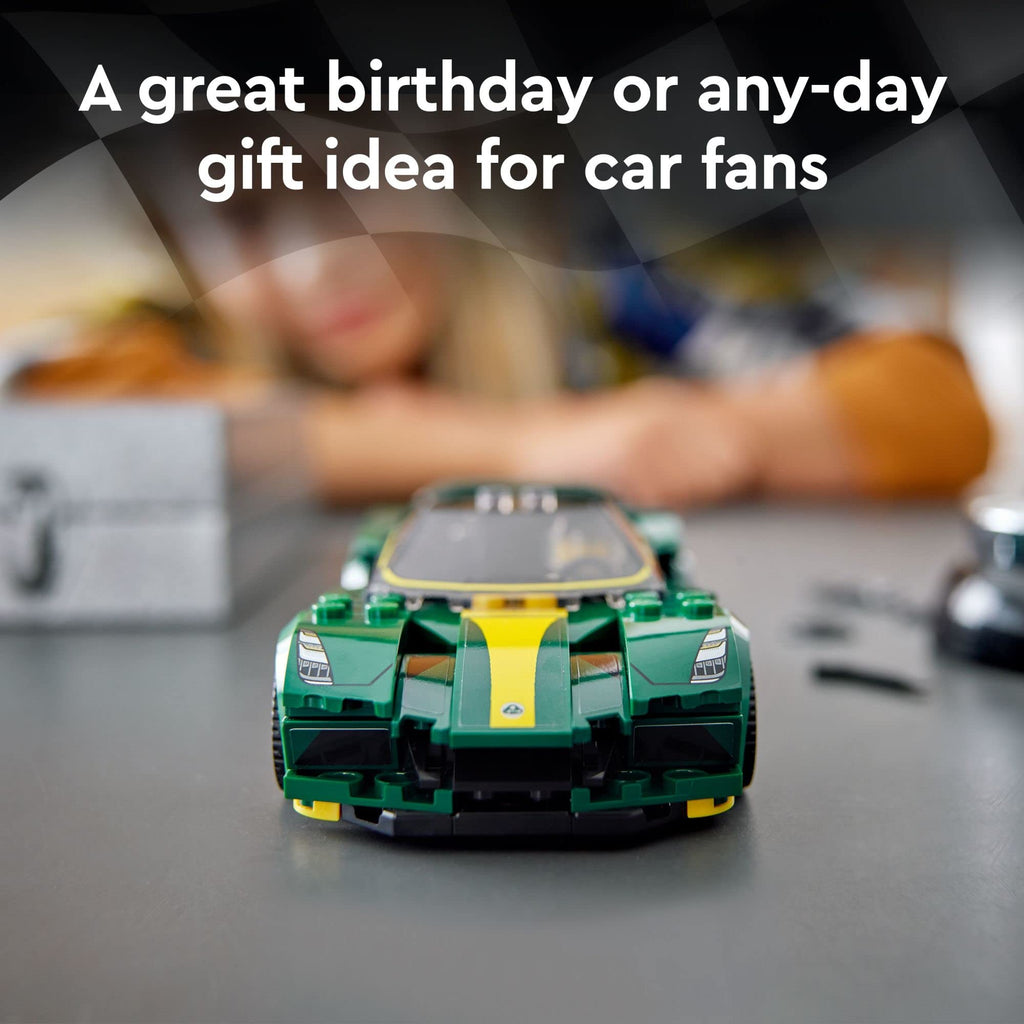 Race Car Toy Model with Racing Driver Minifigure F308