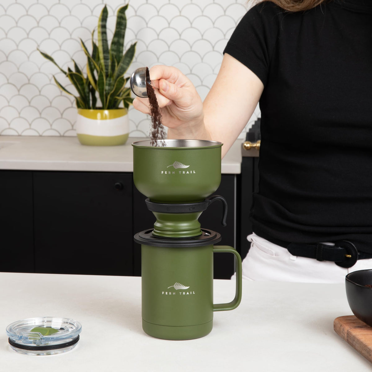 12 oz Insulated Mug with Lid and Reusable Coffee Filter L883