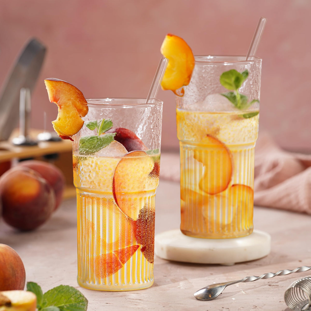 22 oz Clear Borosilicate Glass Tumbler with Straw and Lid, Set of 2 F312478